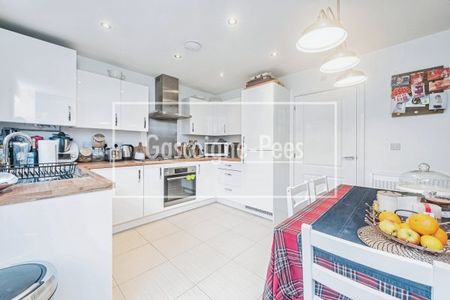 Blue Hut Way, Beggarwood, Basingstoke... - Photo 4