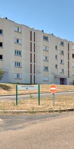 Appartement CONNERRE T4 - Photo 3