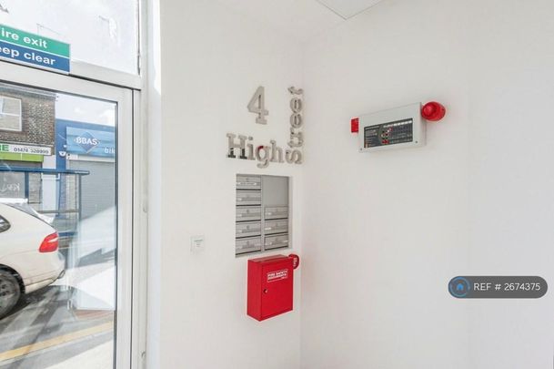 4 bedroom penthouse to rent - Photo 1