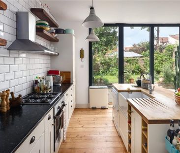 3 bedroom semi-detached house to rent - Photo 4