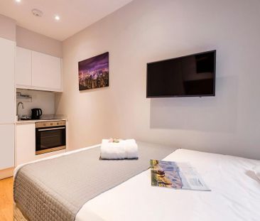 Studio to rent - Photo 2