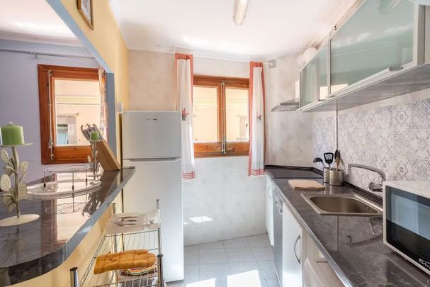 Baixada de Viladecols, Barcelona, Catalonia 08002 - Photo 1