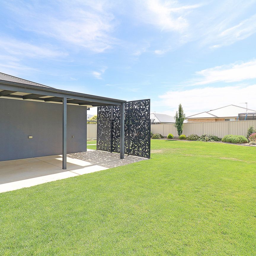 20 Cunjegong Loop, Gobbagombalin NSW 2650 - Photo 1