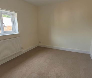 Manor Road, Rowsham - Photo 4