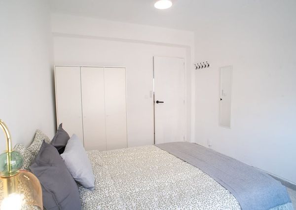 Carrer de Sant Lluís Bertran, Torrent, Valencian Community 46900