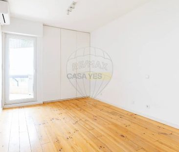 Apartment T2 in Oeiras e São Julião da Barra, Paço de Arcos e Caxias, Oeiras - Foto 1