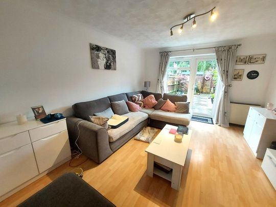2 bedroom terraced house to rent - Photo 1