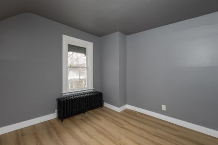 For Lease - 28 Eastbourne Avenue Unit# 3, Hamilton, Ontario - Photo 2