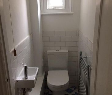 2 Bed Flat, Rockbourne Road, SE23 - Photo 5