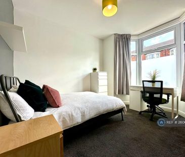 4 bedroom terraced house to rent - Photo 6