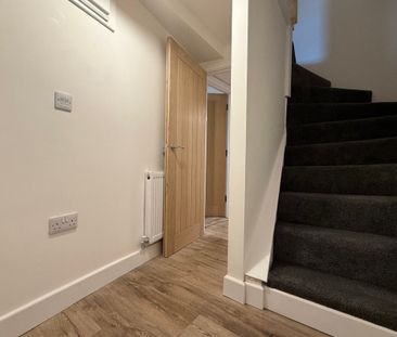 Dove Bank, Uttoxeter - Photo 1