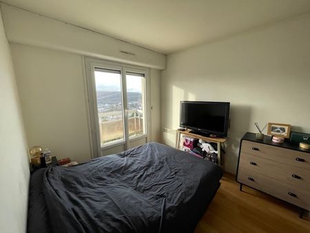 Location Appartement 1 pièce 48m² DEVILLE LES ROUEN 76250 - Photo 4