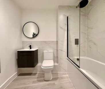 Commercial Road, Poole, Dorset, BH14 - Photo 3