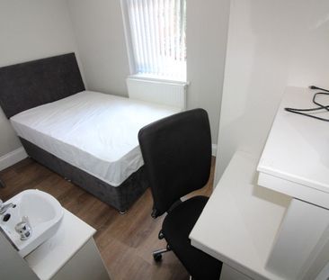 Elmsley Street, PRESTON, Lancashire PR1 7XE - Photo 2