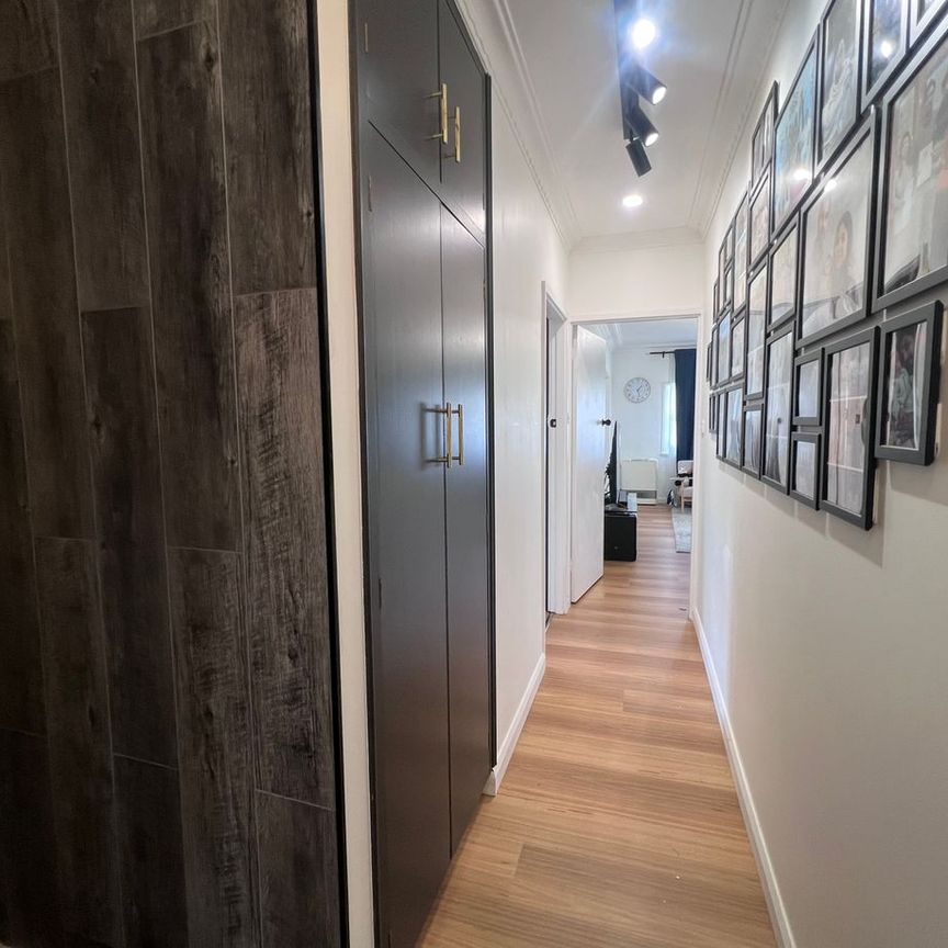 Stylish Renovated Family Home - Comfort and Convenience - Photo 1