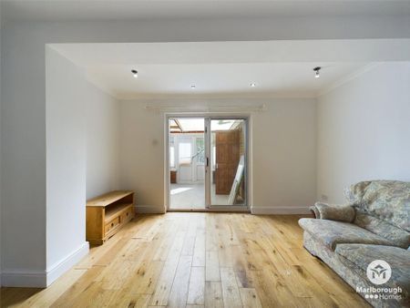 3 bedroom property to rent - Photo 5