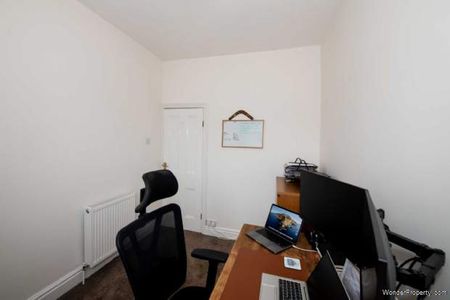 2 bedroom property to rent in Manchester - Photo 2