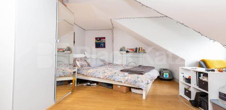 6 Bedroom, 2 bath, 2 reception Flat - Photo 4