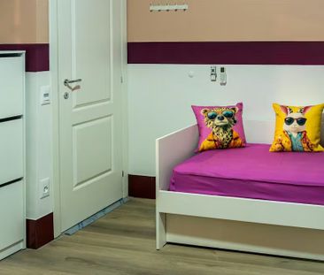 Via di Mezzo, Florence, Tuscany 50121 - Foto 4