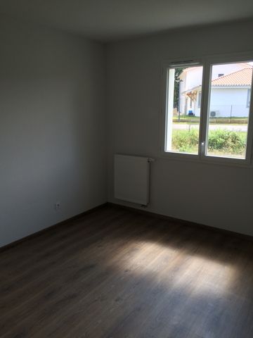 Location Appartement 2 pièces 39m² BENESSE MAREMNE 40230 - Photo 2