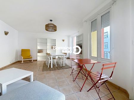 Location appartement à Lorient, 2 pièces 53.04m² - Photo 2