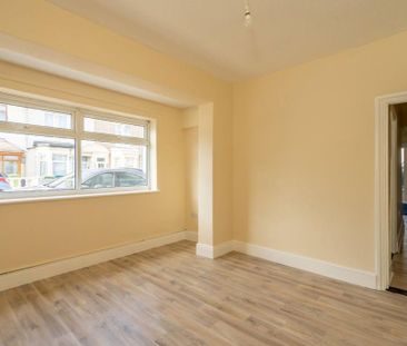 4 bedroom house to rent - Photo 2