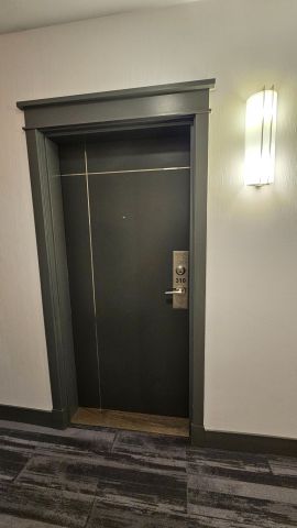 For Lease - 3170 Erin Mills Parkway Unit# 310, Mississauga, Ontario - Photo 4