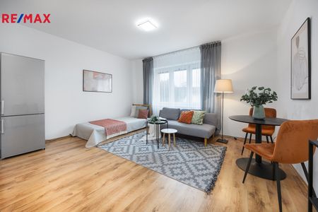 Pronájem bytu 1+kk 27 m² - Photo 2