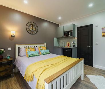 1 bedroom in a house share to rent - Photo 4