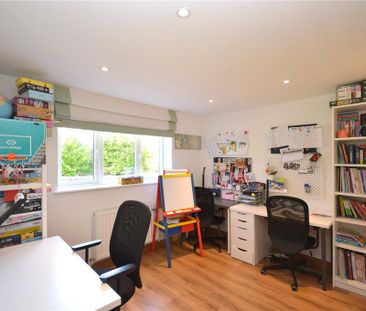 4 bedroom semi-detached house to rent - Photo 5