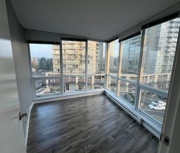 **Large 2 Bed, 2 Bath Next to Skytrain** - Photo 4