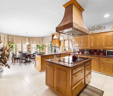 For Lease - 4001 Teston Road Unit# West, Vaughan, Ontario - Photo 4