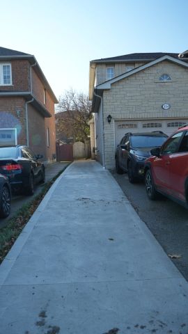 For Lease - 154 Bristol Road, Mississauga, Ontario - Photo 5