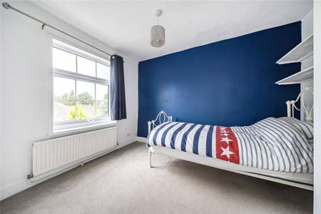 2 bedroom end of terrace house to rent - Photo 5