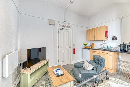 Cambrian Road - Photo 2