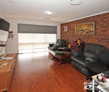 Comfort & Convenience in the Heart of Cranbourne - Photo 1