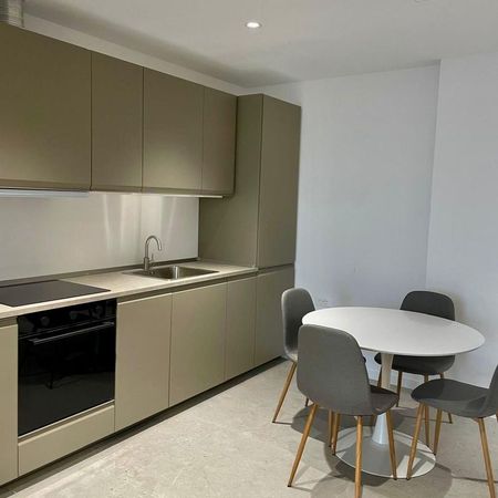 2 camere de inchiriat | zona Floreasca | centrala proprie - Photo 3