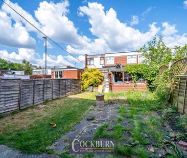 3 bedroom end of terrace house to rent - Photo 3