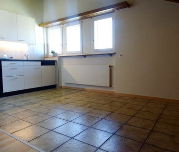 HEIMELIGE DACHWOHNUNG IM HERZEN VON BÜSSERACH - Photo 4