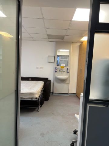 1 Bed Flat, Bowes Road, N13 - Photo 3