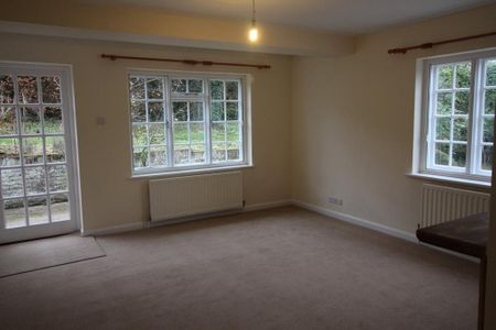 5 bedroom detached house to rent - Photo 3