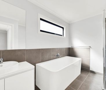 Fresh, Modern & Move-In Ready in Mickleham - Photo 6