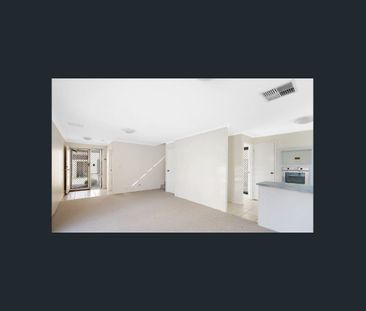 Stylish and Practical 5 Bedroom Home in High Demand Area - Photo 2