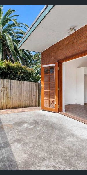 Granny Flat with sunny Courtyard - Photo 1