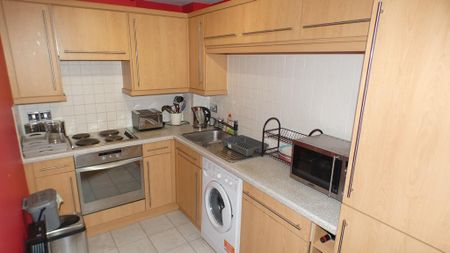 2 bedroom apartment to rent - Photo 5