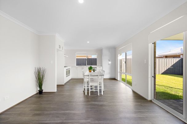 Ravenswood - Photo 1