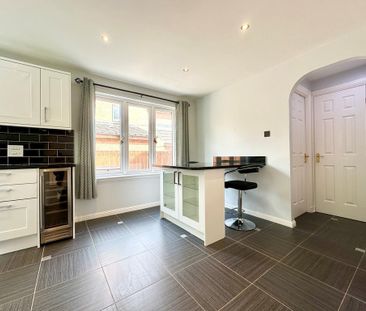 4 bedroom detached house to rent - Photo 1