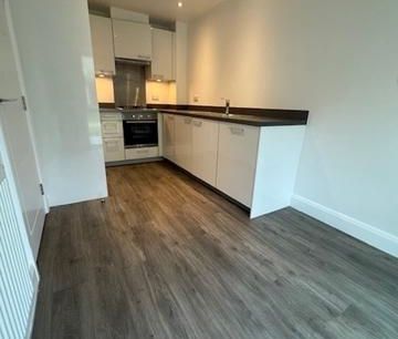 2 bedroom semi-detached house to rent - Photo 5
