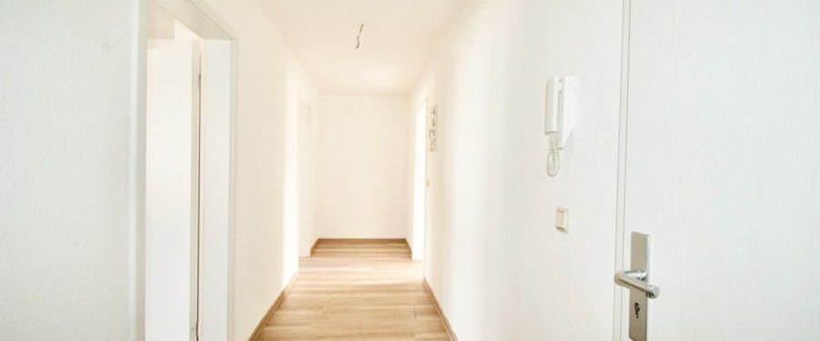 Geräumige 2-Raum-Dachgeschosswohnung in Deutscheinsiedel - Photo 1