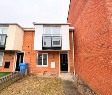 3 bedroom terraced house to rent - Photo 6